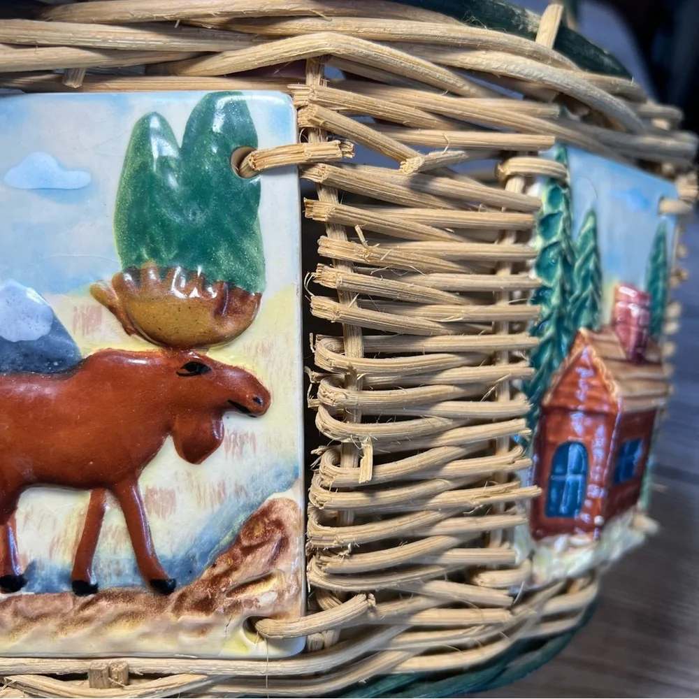 Vintage Large Oval Wicker Basket‎ Ceramic Moose & Cabin Tile Decorations Cottage